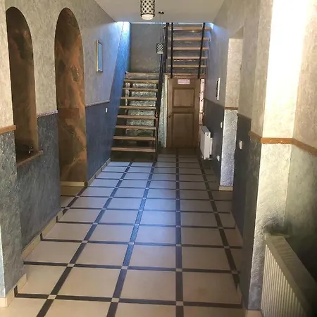 Good House Деревянный коттедж