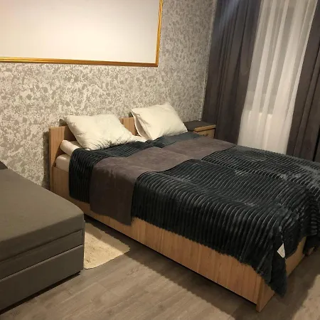 Деревянный коттедж Good House Яремча
