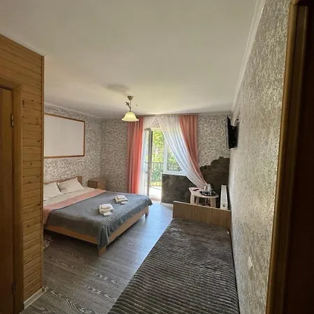 Lodge Good House