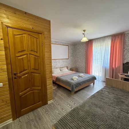 Good House Lodge *