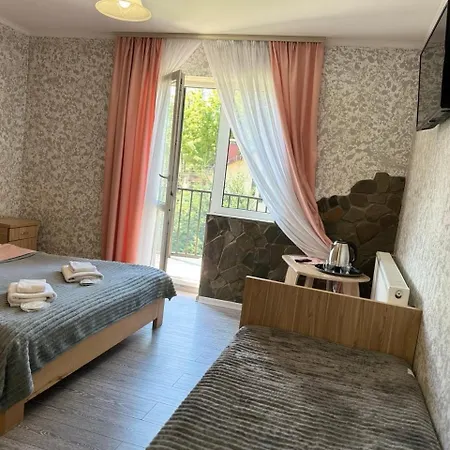 Good House Деревянный коттедж