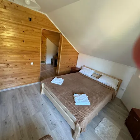 Good House Деревянный коттедж