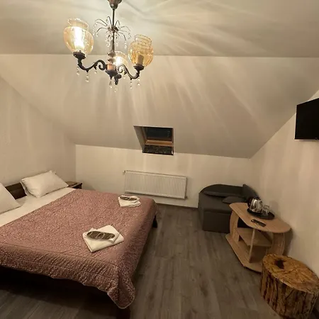 Good House * Jaremče